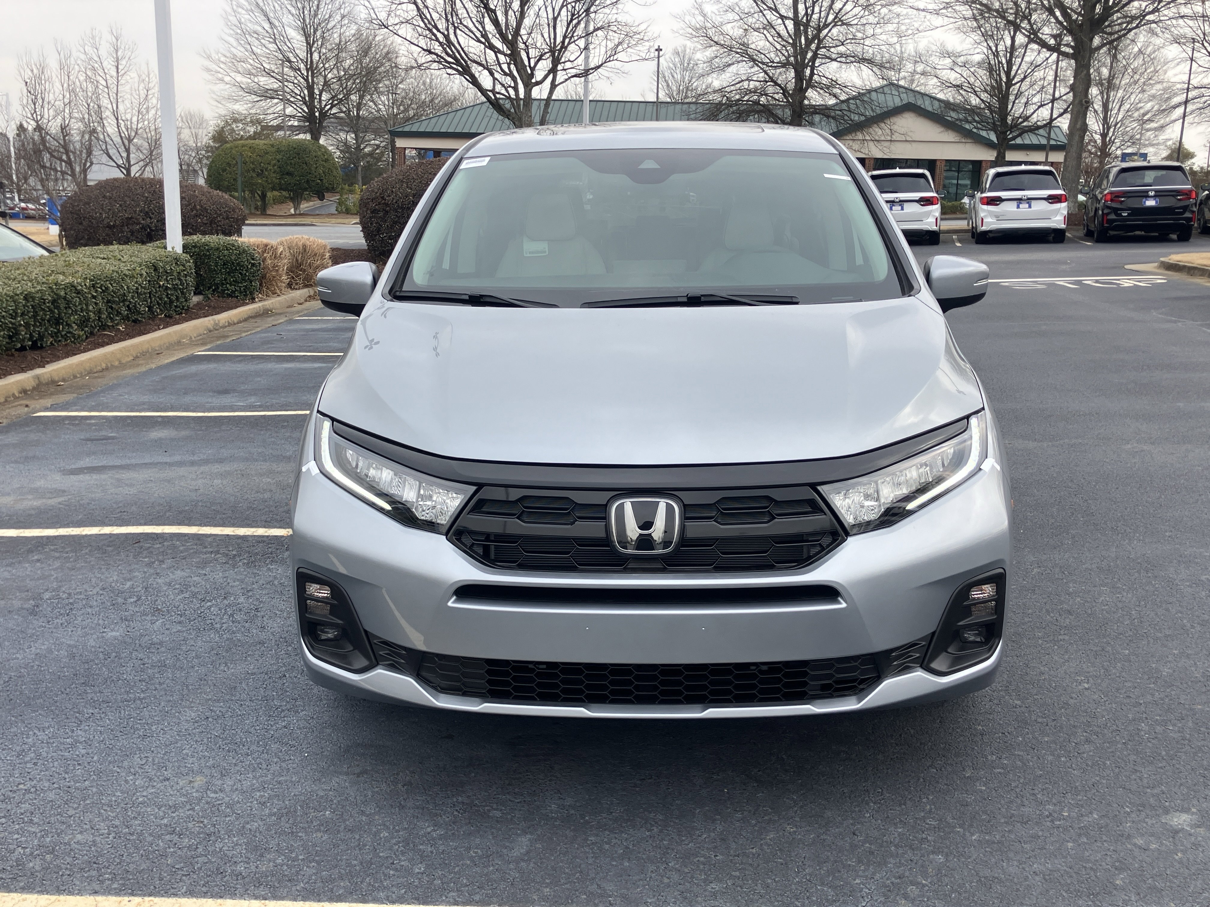 New 2026 Honda Odyssey Touring image 3