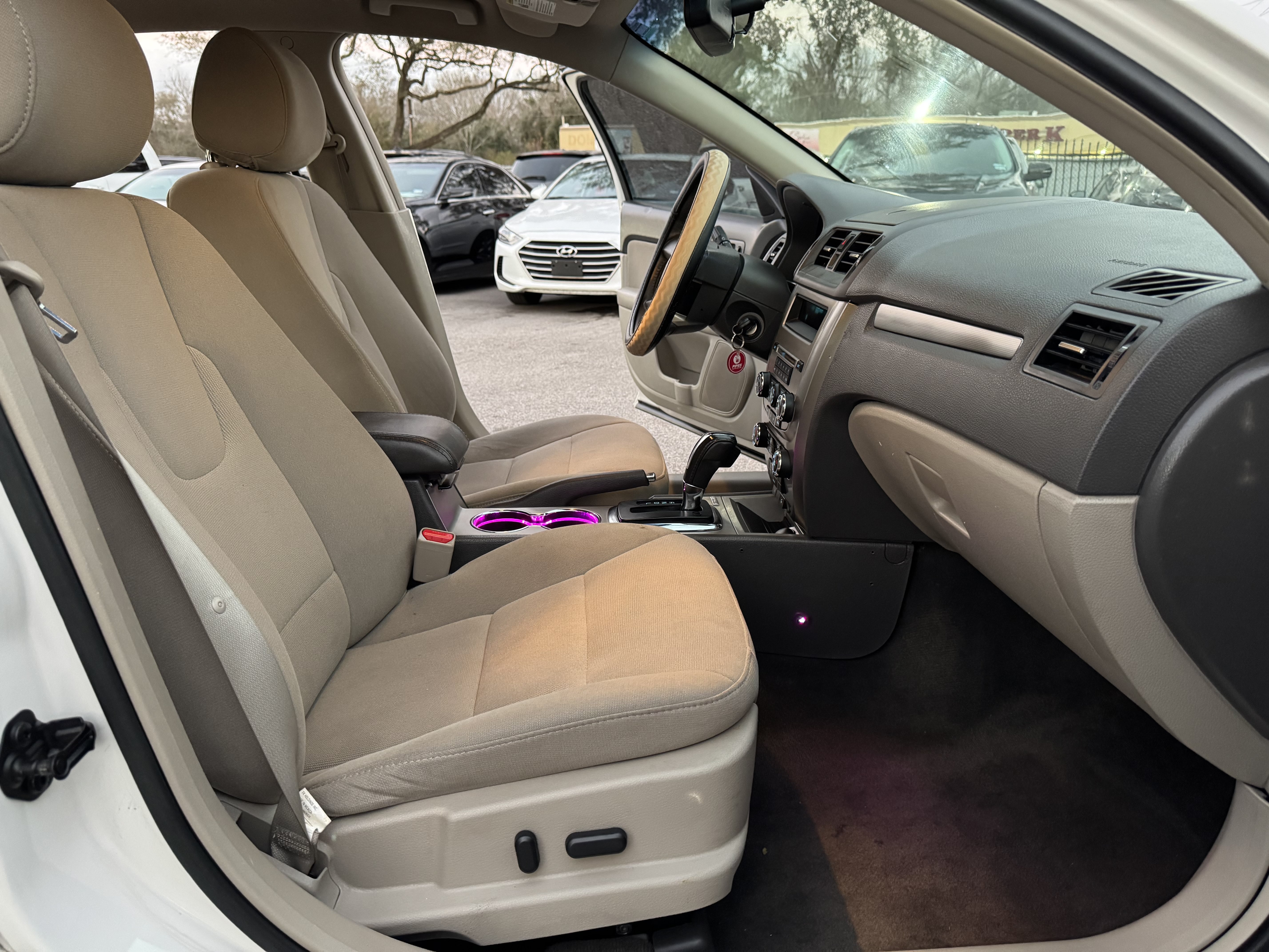 Used 2012 Ford Fusion Hybrid FWD image 17