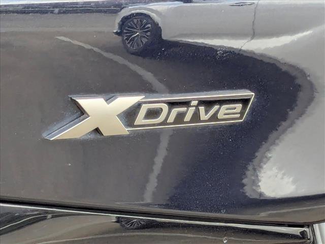 Used 2023 BMW M550i xDrive w/ Executive Package image 9