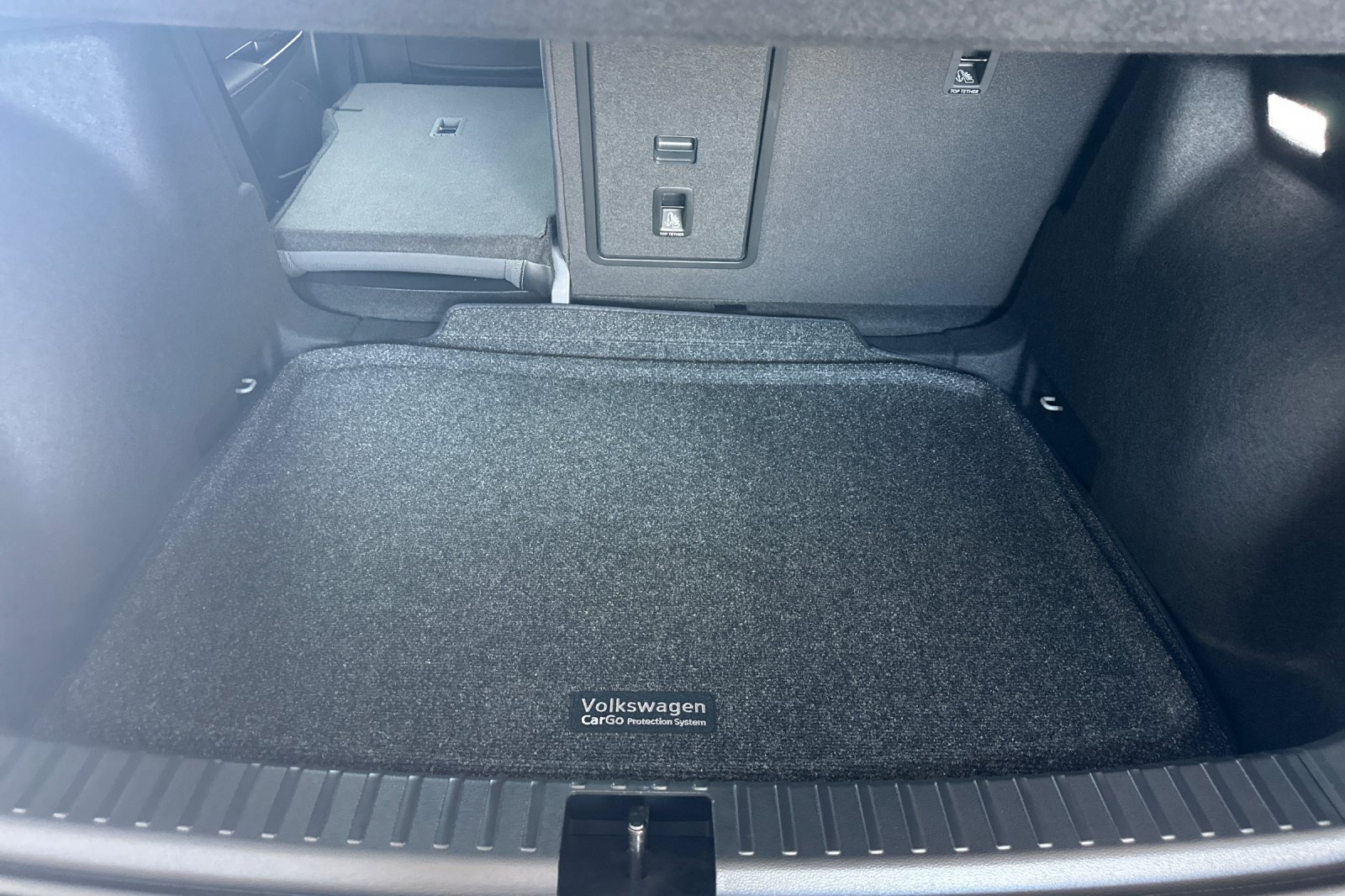 New 2026 Volkswagen Taos SE FWD image 13