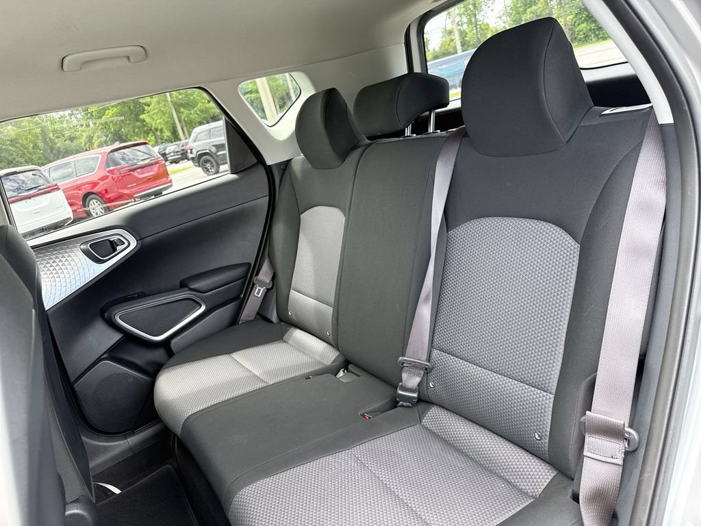 Used 2024 Kia Soul LX w/ Option Group 015 FWD image 24