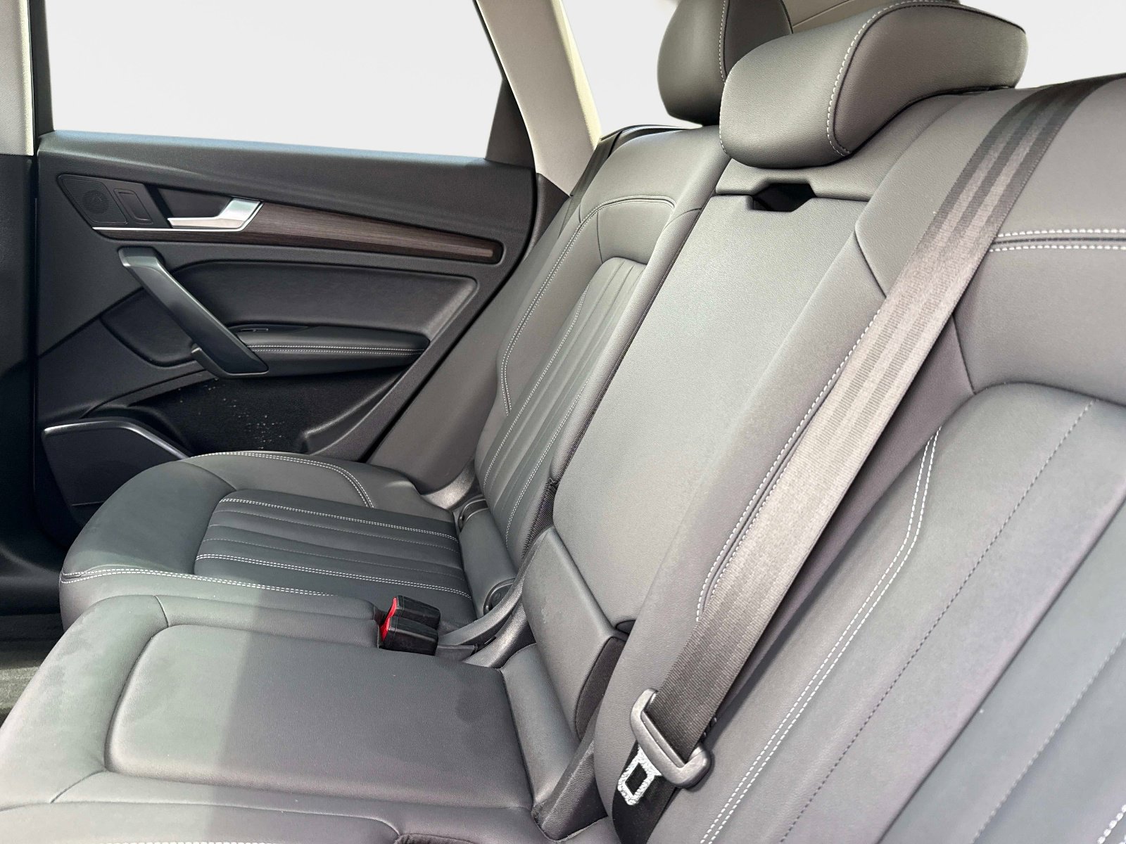 Used 2021 Audi Q5 Premium Plus w/ Premium Plus Package image 13