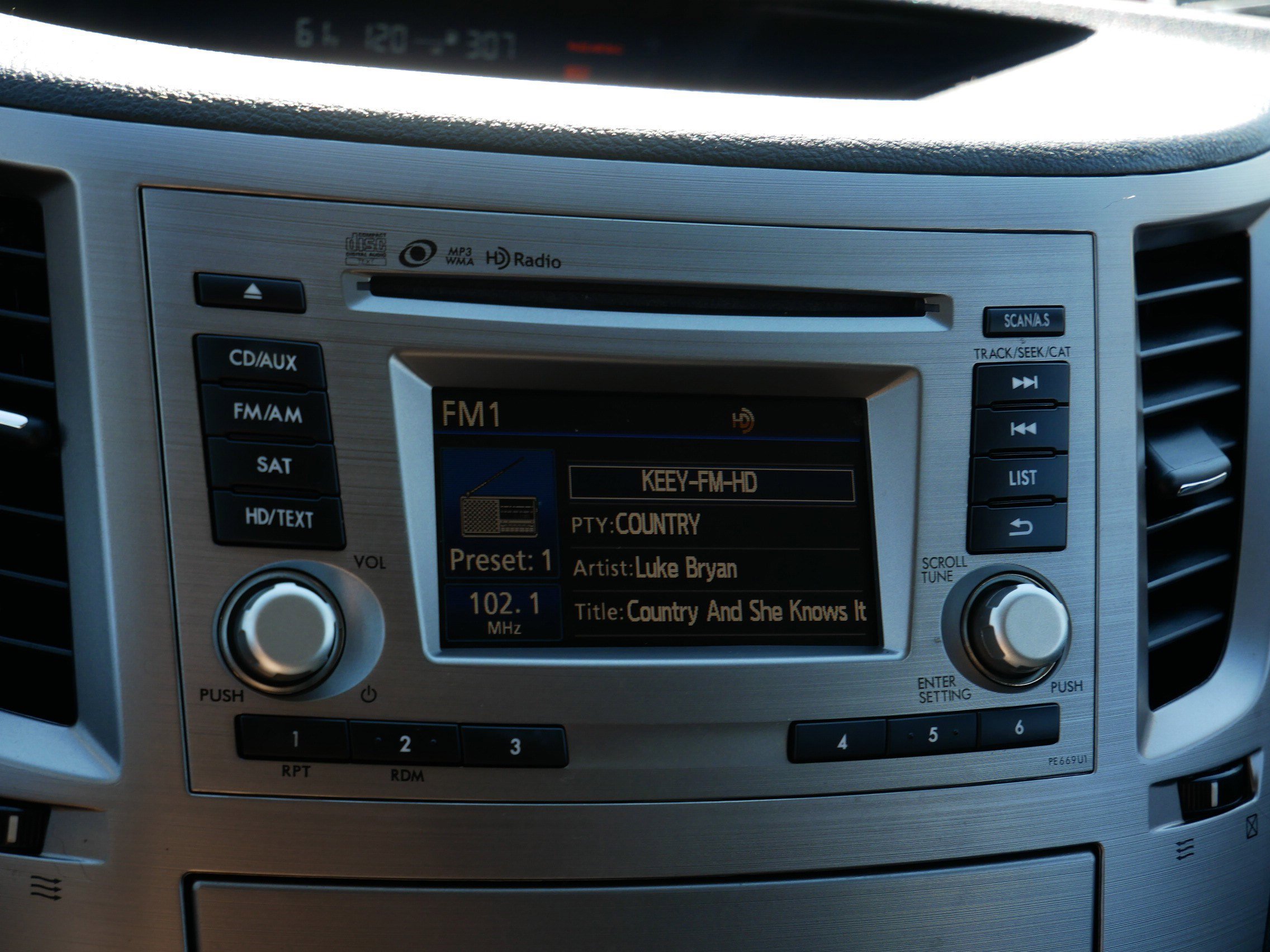 Used 2014 Subaru Outback 2.5i Premium AWD/4WD image 22