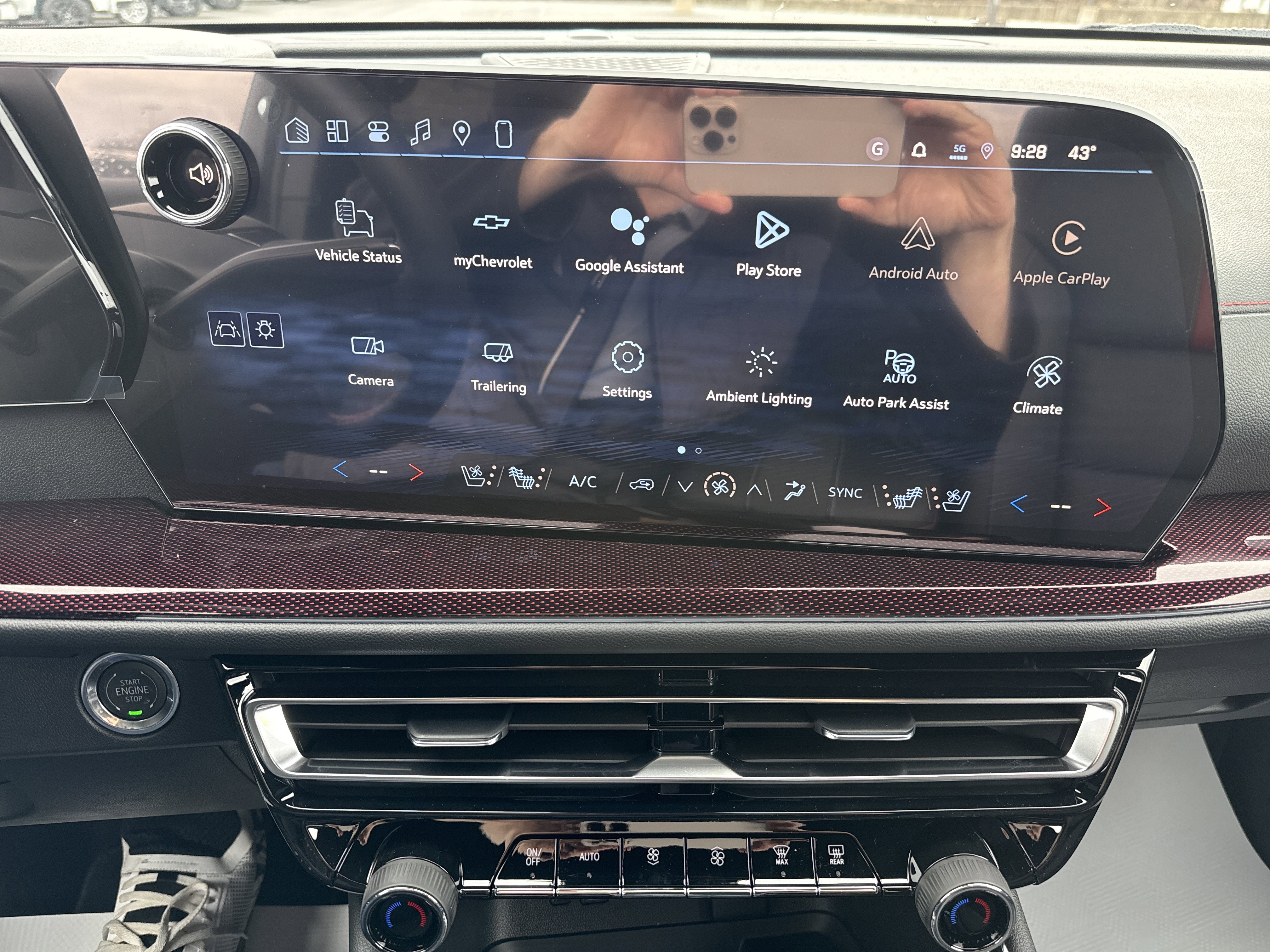 New 2026 Chevrolet Traverse RS w/ LPO, Floor Liner Package image 25