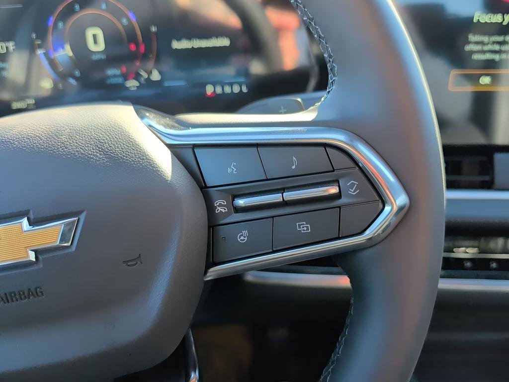 New 2026 Chevrolet Equinox LT w/ Convenience Package II AWD/4WD image 16