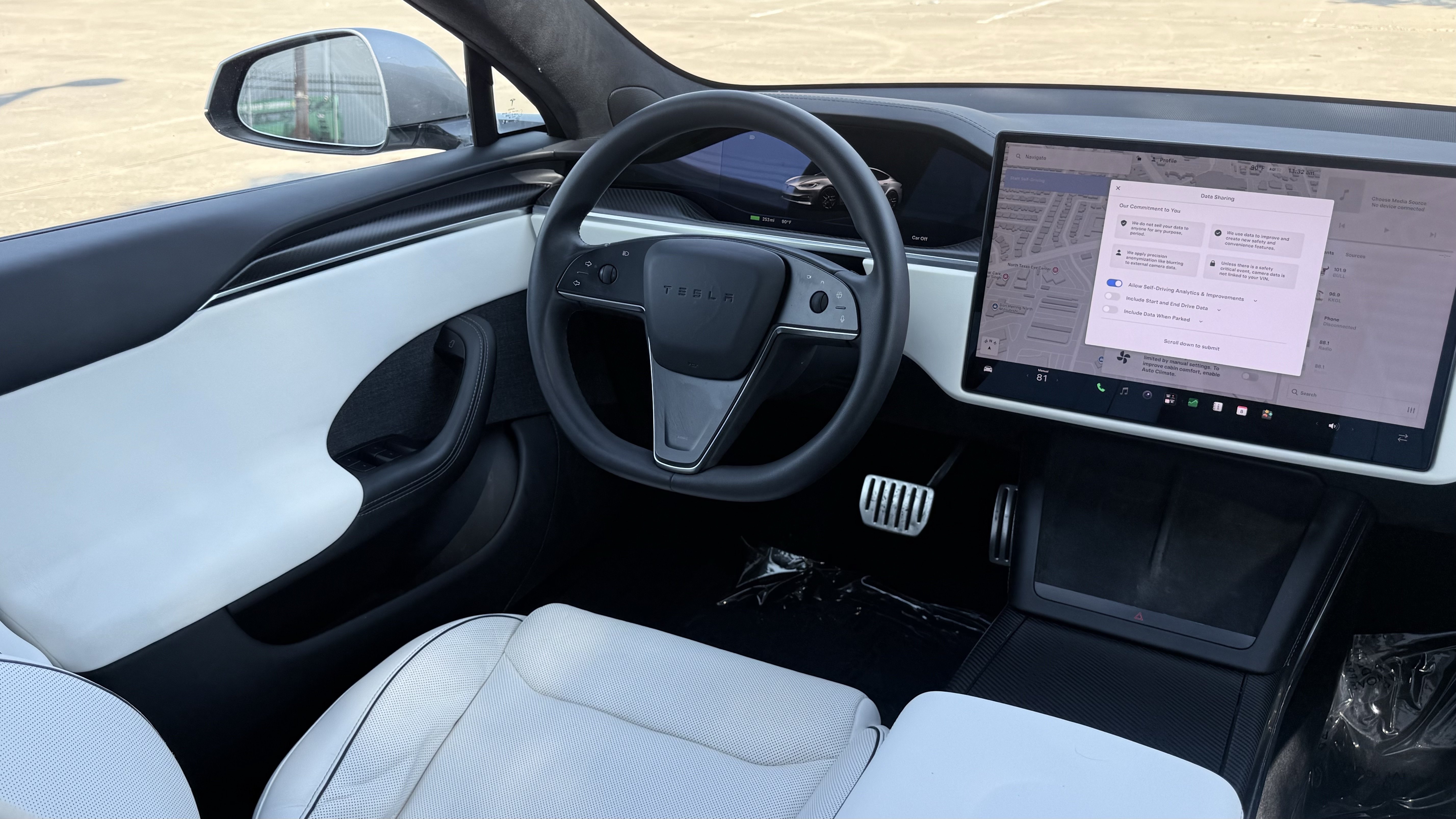 Used 2024 Tesla Model S Plaid AWD/4WD image 57
