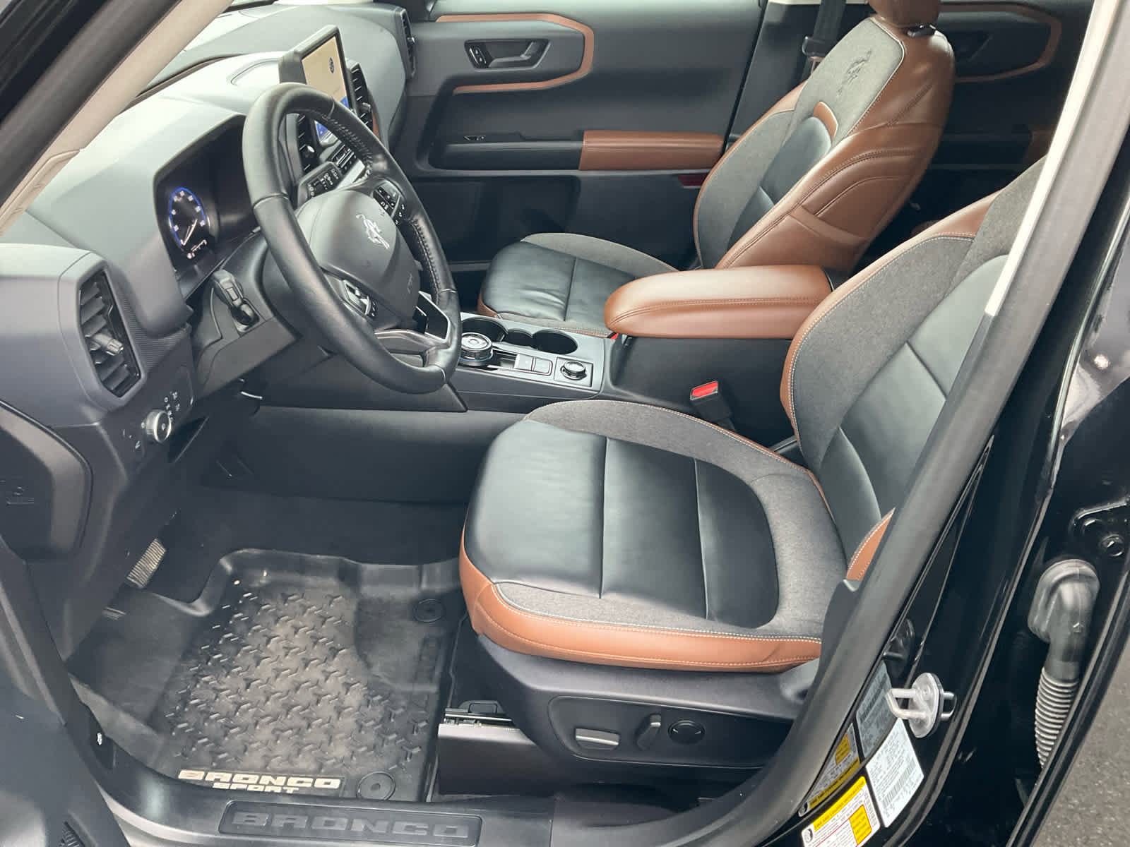 Certified 2022 Ford Bronco Sport Outer Banks w/ Tech Package image 17