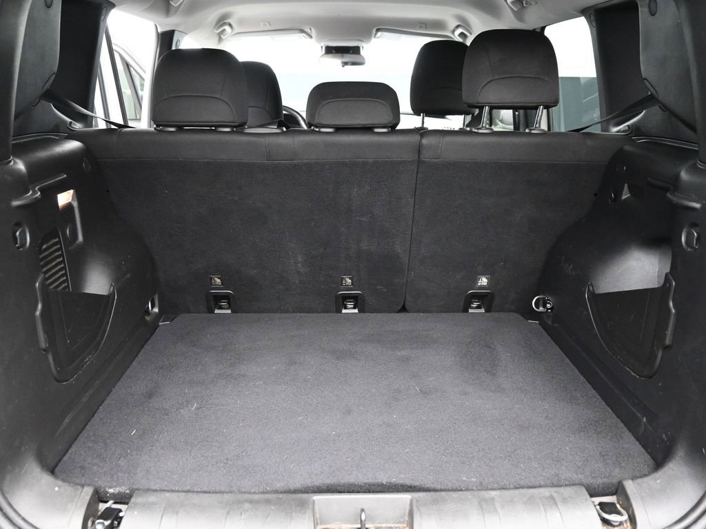 Used 2020 Jeep Renegade Trailhawk w/ UConnect 8.4 Nav Group image 25