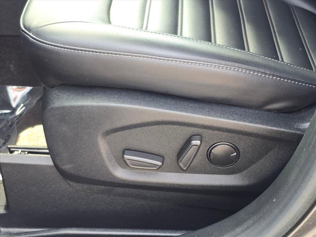 Used 2020 Ford Edge SEL w/ Convenience Package image 16