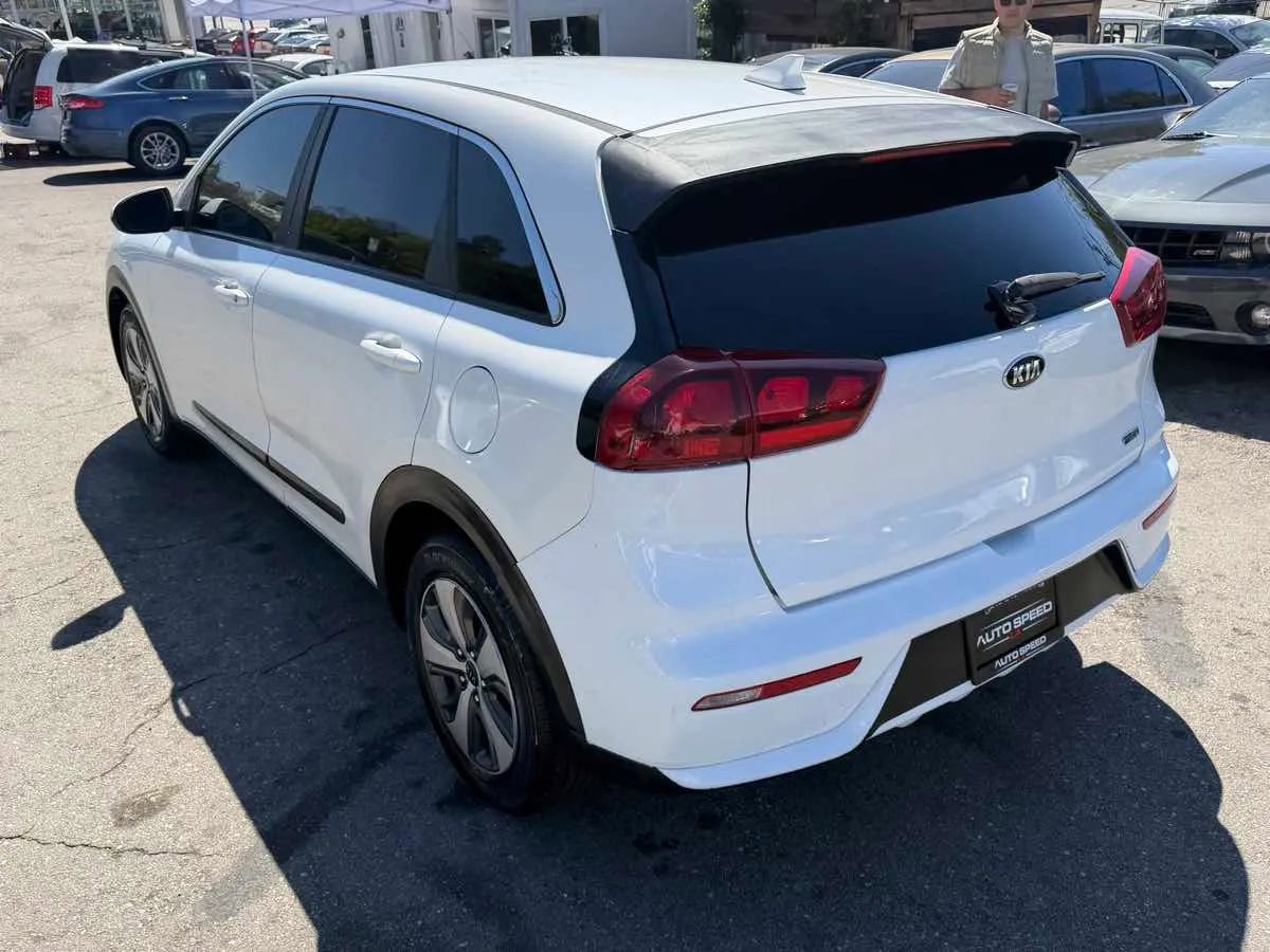 Used 2019 Kia Niro FE FWD image 6