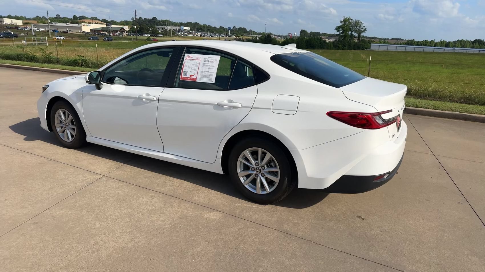 Used 2025 Toyota Camry LE FWD image 7