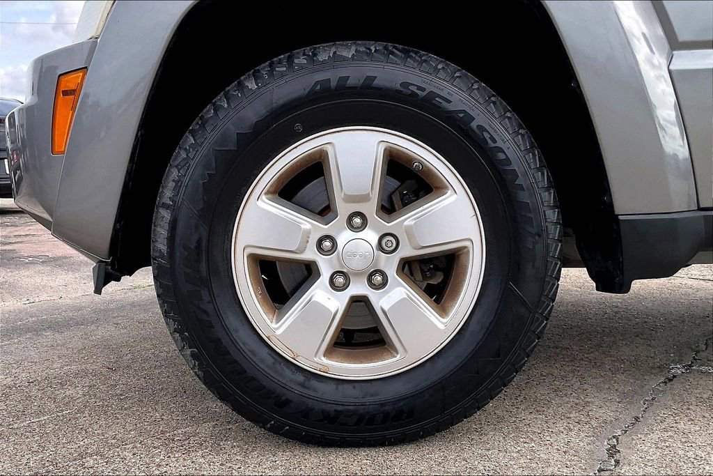 Used 2012 Jeep Liberty Sport w/ Driver Convenience Group image 33