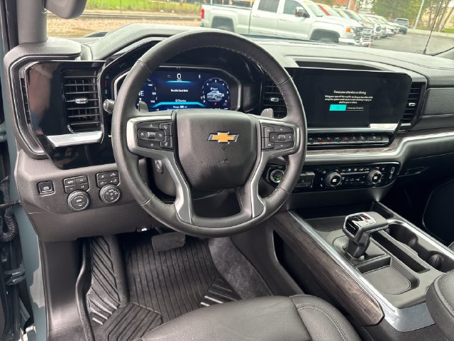 Used 2026 Chevrolet Silverado 1500 LTZ AWD/4WD image 14