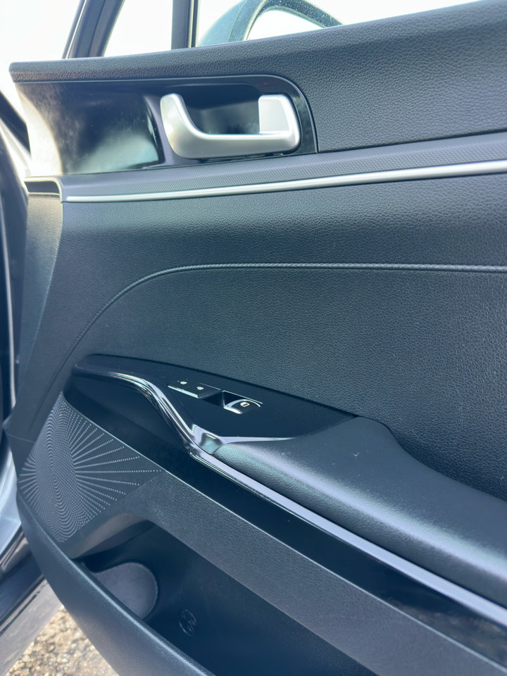 Used 2021 Kia K5 LXS image 45