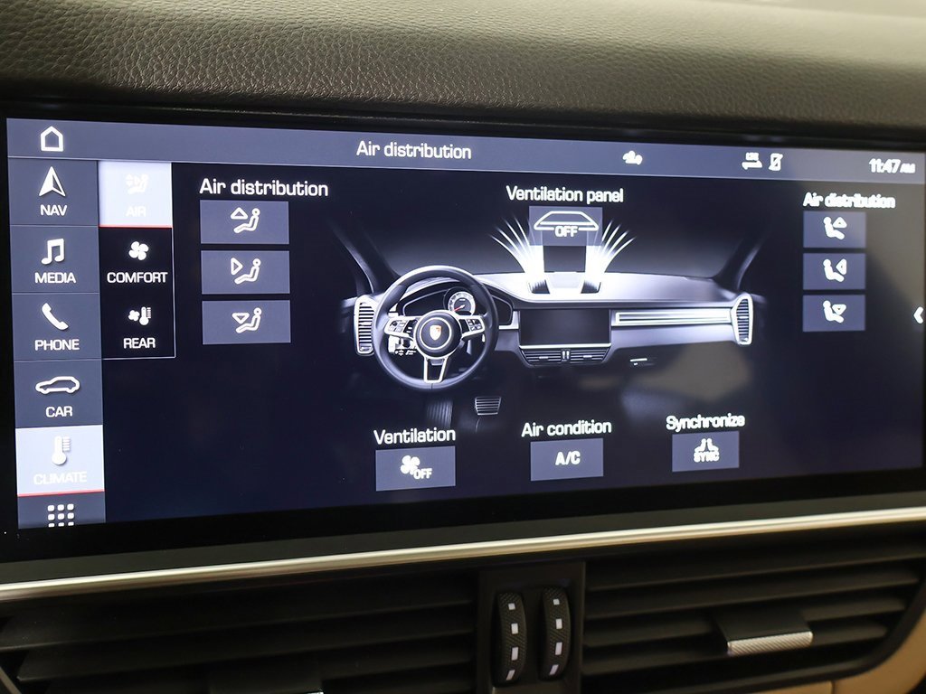 Used 2020 Porsche Cayenne image 53