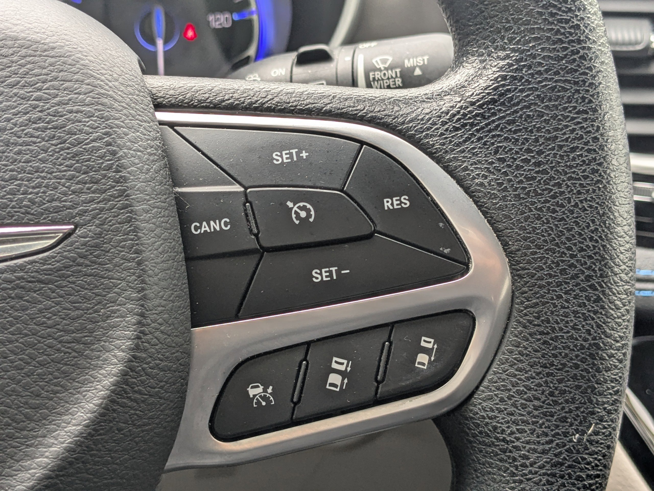 Used 2021 Chrysler Pacifica Touring image 22