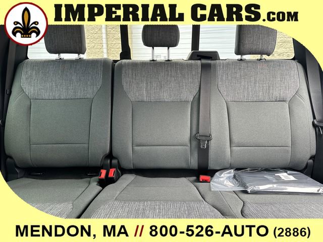 New 2025 Ford F250 XLT w/ Black Appearance Package image 32