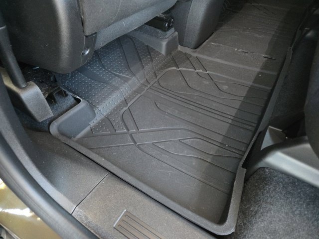 Used 2024 Chevrolet Equinox LT w/ LPO, Floor Liner Package AWD/4WD image 19