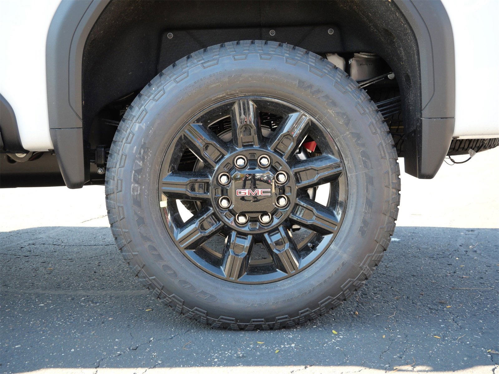 New 2026 GMC Sierra 3500 AT4 w/ AT4 Premium Plus Package image 4