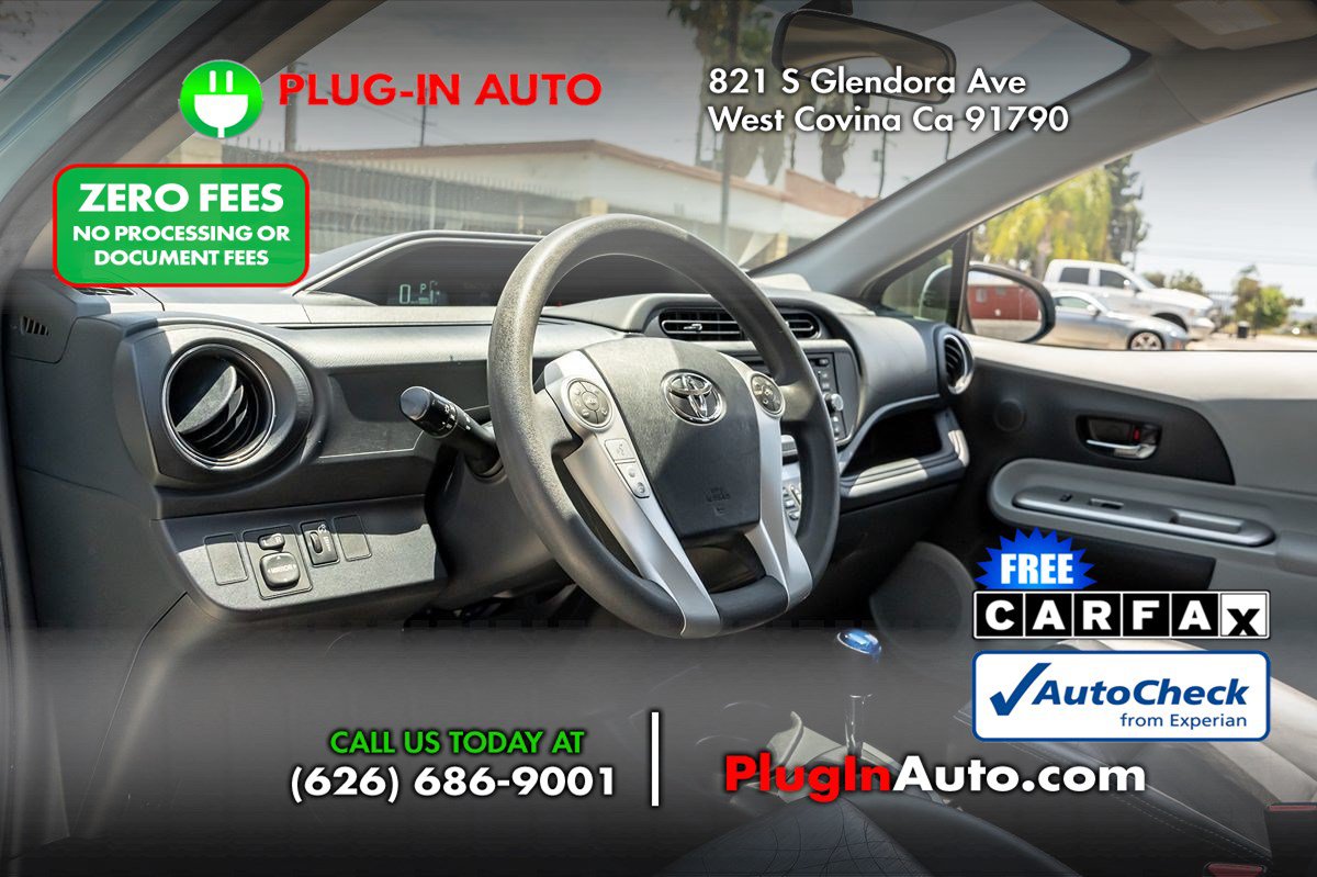 Used 2012 Toyota Prius C Four FWD image 5