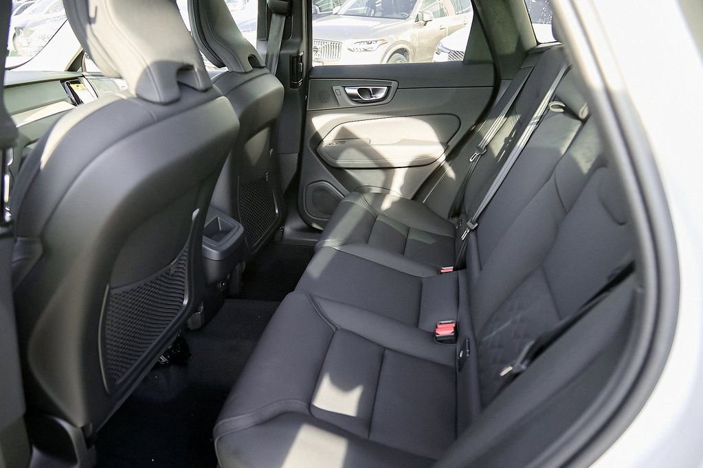 New 2026 Volvo XC60 B5 Plus w/ Climate Package image 21