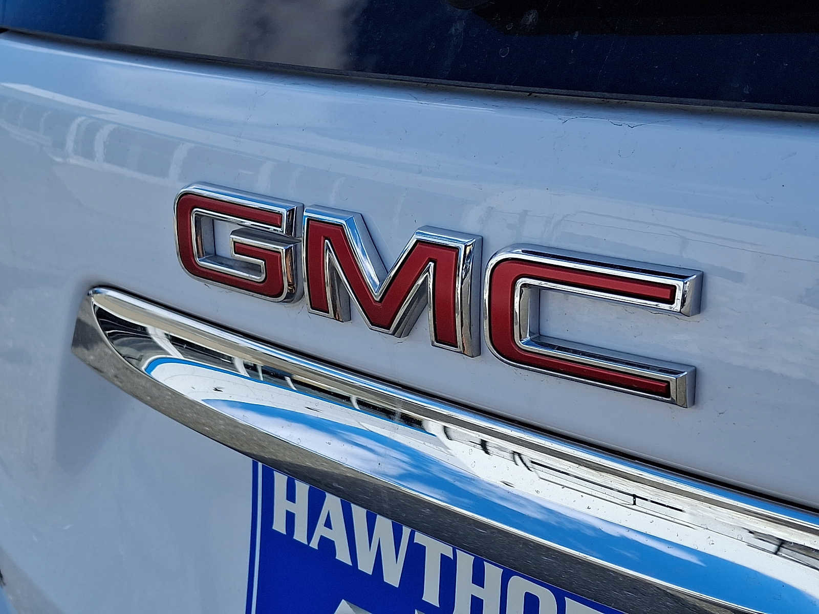 Used 2024 GMC Terrain SLE w/ Driver Convenience Package image 29