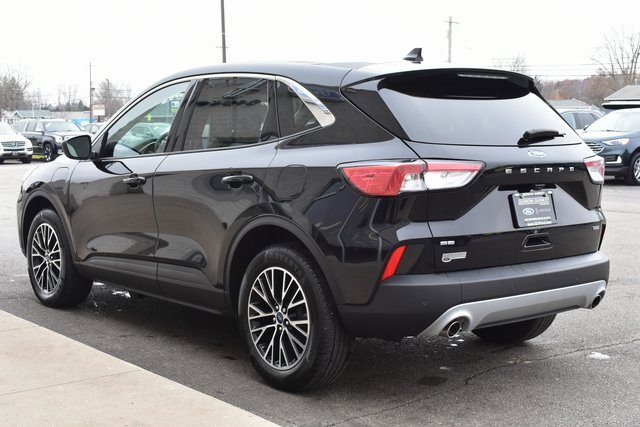 Used 2022 Ford Escape SE w/ Cold Weather Package image 10