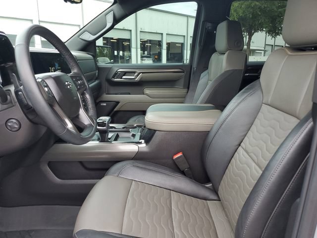 Used 2024 Chevrolet Silverado 1500 ZR2 w/ Technology Package AWD/4WD image 19