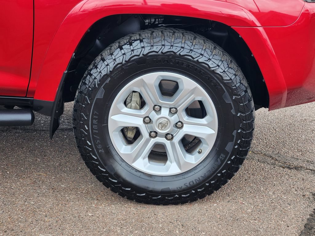 Used 2018 Toyota 4Runner SR5 Premium AWD/4WD image 30