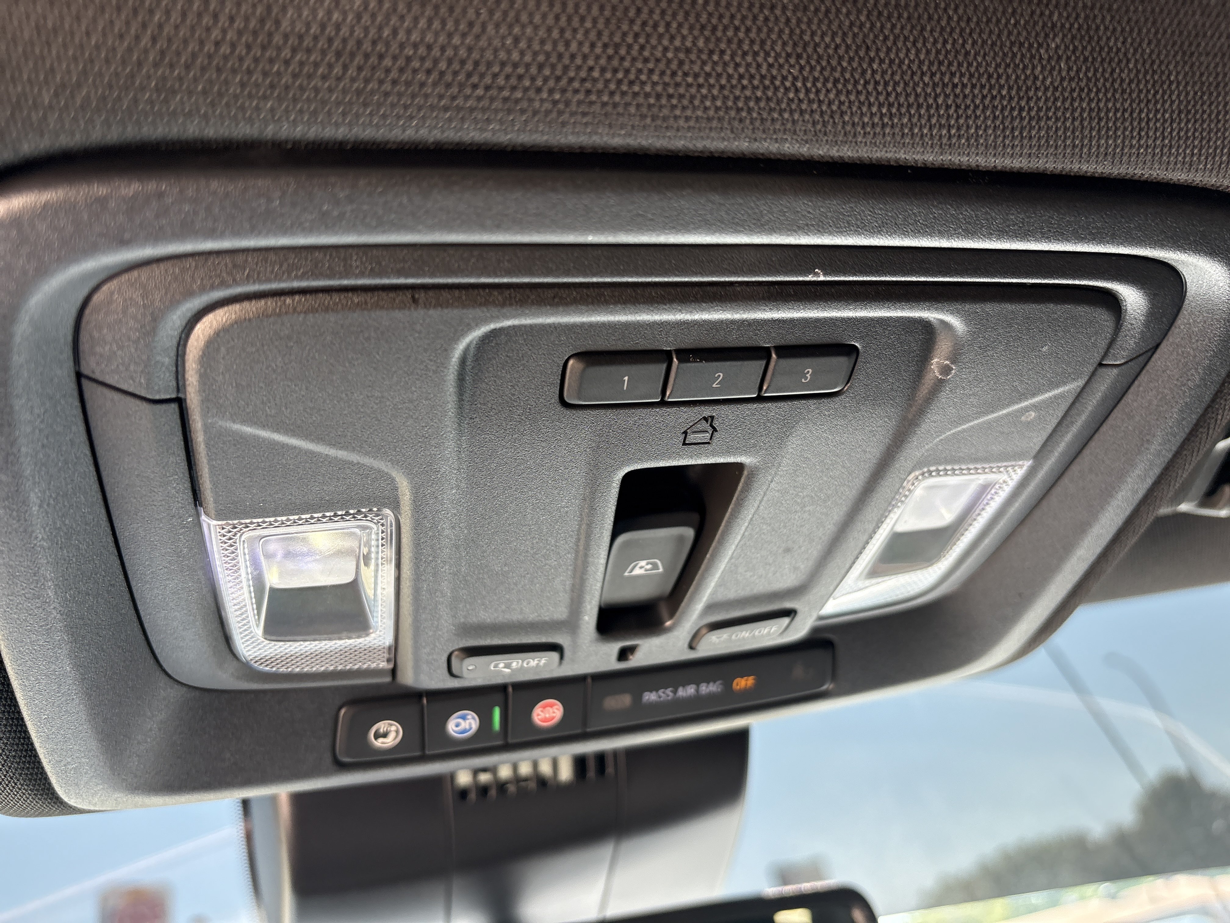 Used 2022 GMC Sierra 1500 AT4 w/ AT4 Premium Package AWD/4WD image 18