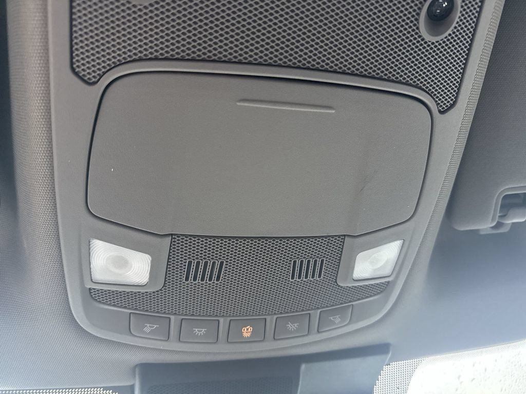Used 2019 Ford F150 Lariat w/ Equipment Group 502A Luxury AWD/4WD image 35