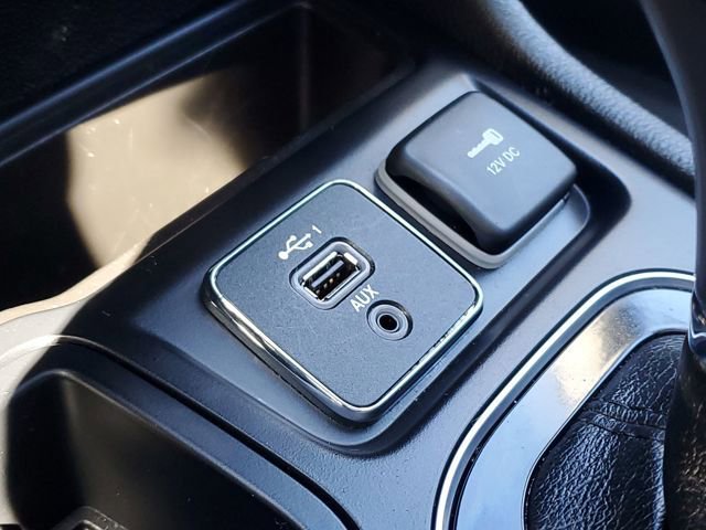 Used 2019 Jeep Cherokee Limited image 21