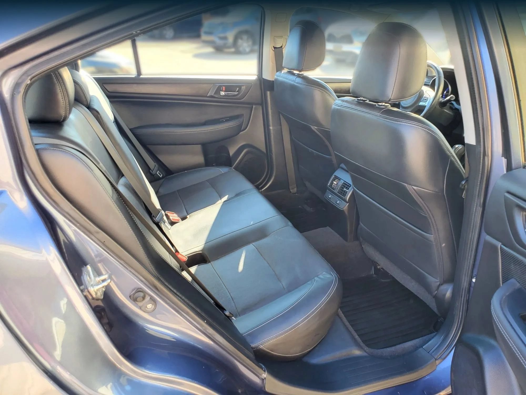 Used 2015 Subaru Legacy 3.6R Limited AWD/4WD image 27
