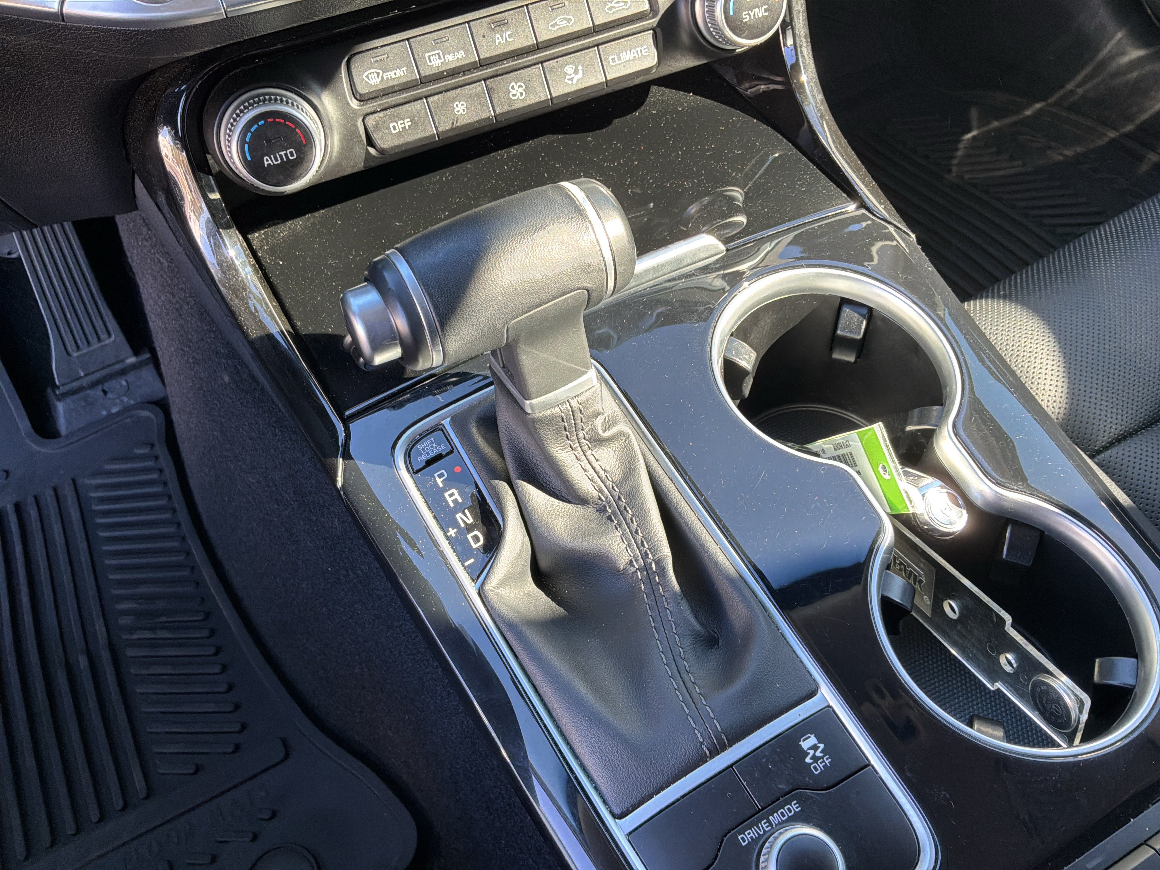 Used 2019 Kia Stinger RWD image 25