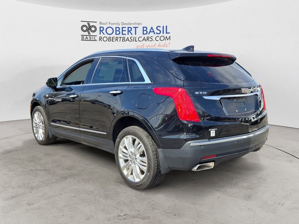 Used 2017 Cadillac XT5 Premium Luxury w/ LPO, Wheel Lock Package image 3