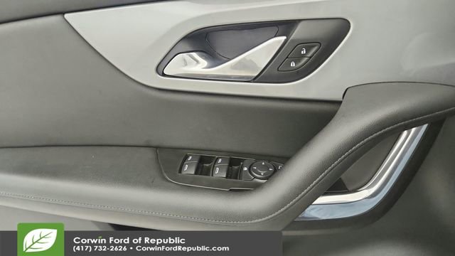 Used 2020 Chevrolet Blazer LT image 19