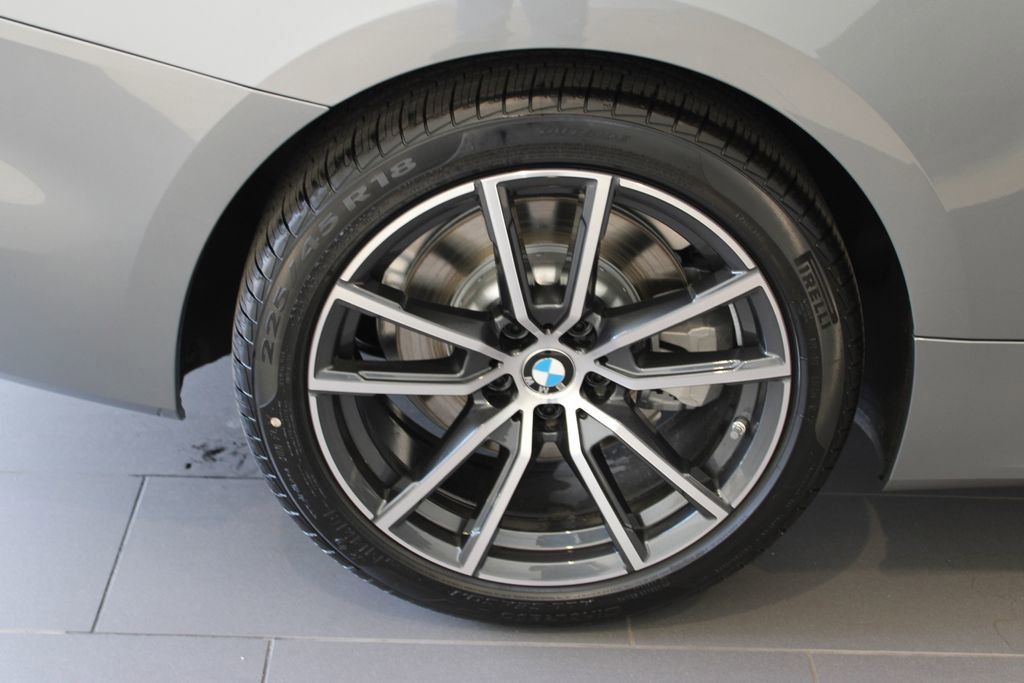 Used 2025 BMW 430i xDrive Coupe w/ Premium Package image 36