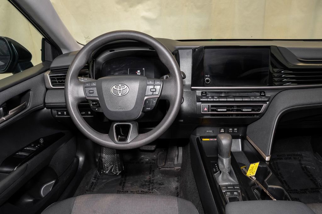 Used 2025 Toyota Camry LE FWD image 6