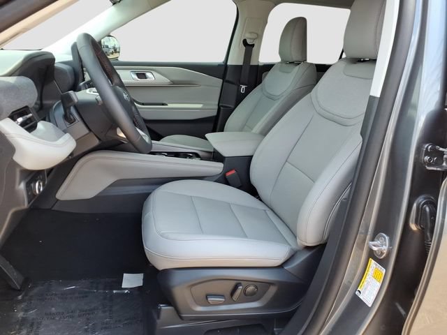 Used 2026 Ford Explorer Active w/ Active Comfort Package AWD/4WD image 19