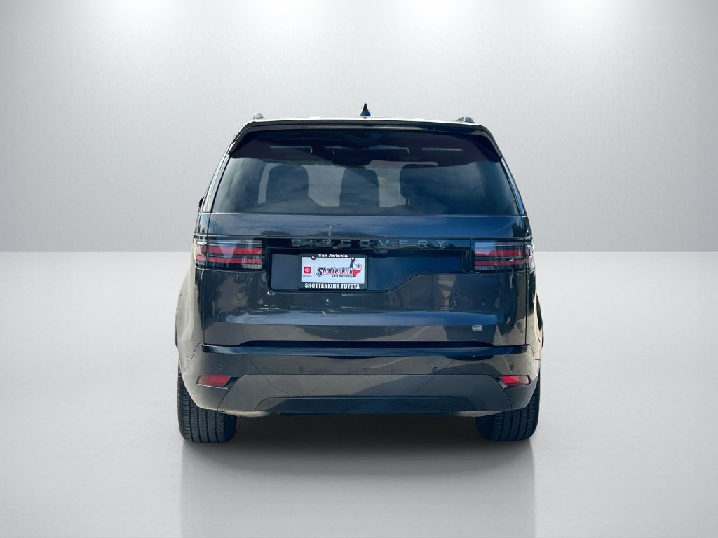 Used 2025 Land Rover Discovery Dynamic SE AWD/4WD image 6