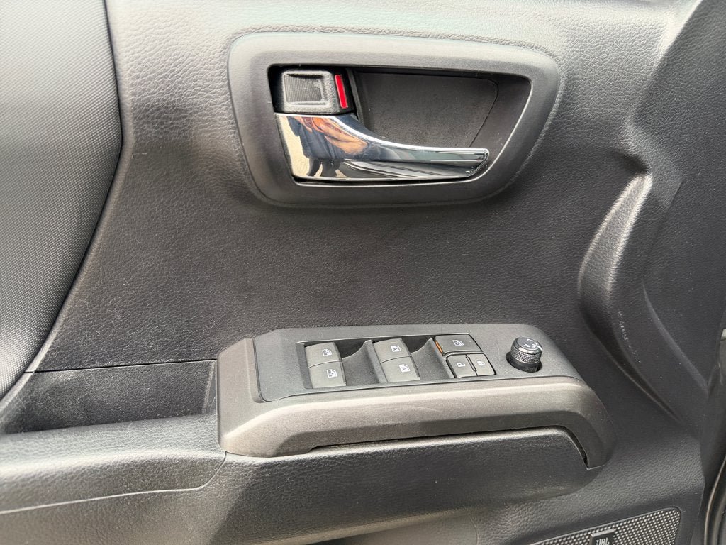Used 2021 Toyota Tacoma TRD Pro AWD/4WD image 21