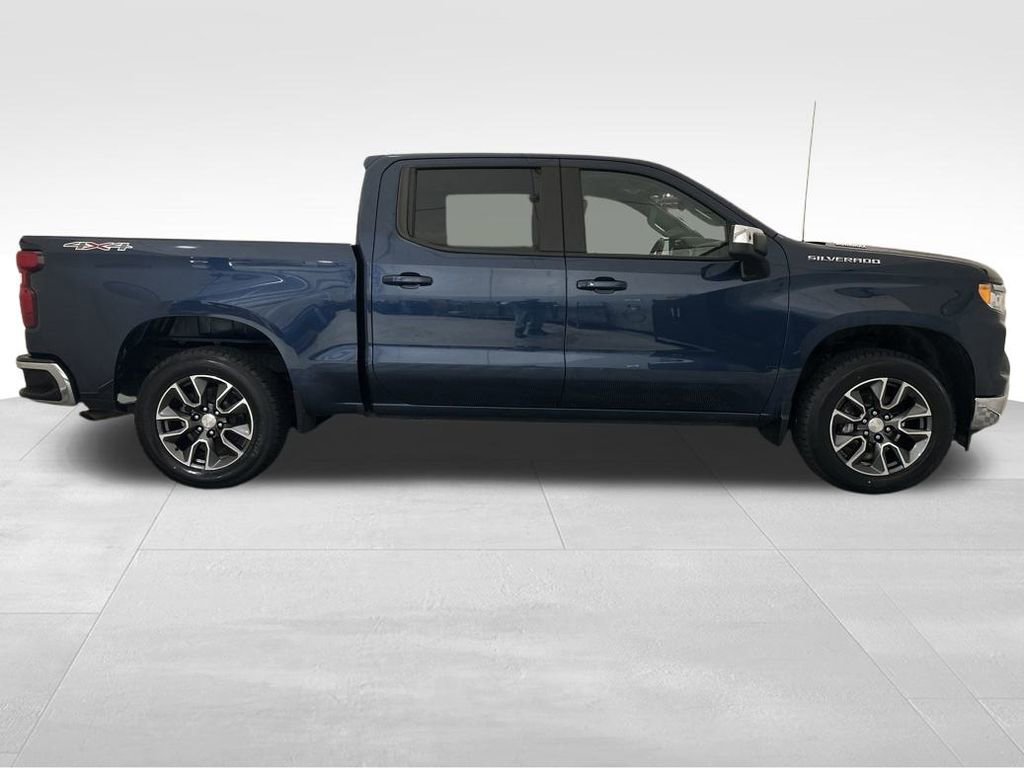 Used 2022 Chevrolet Silverado 1500 LT image 7