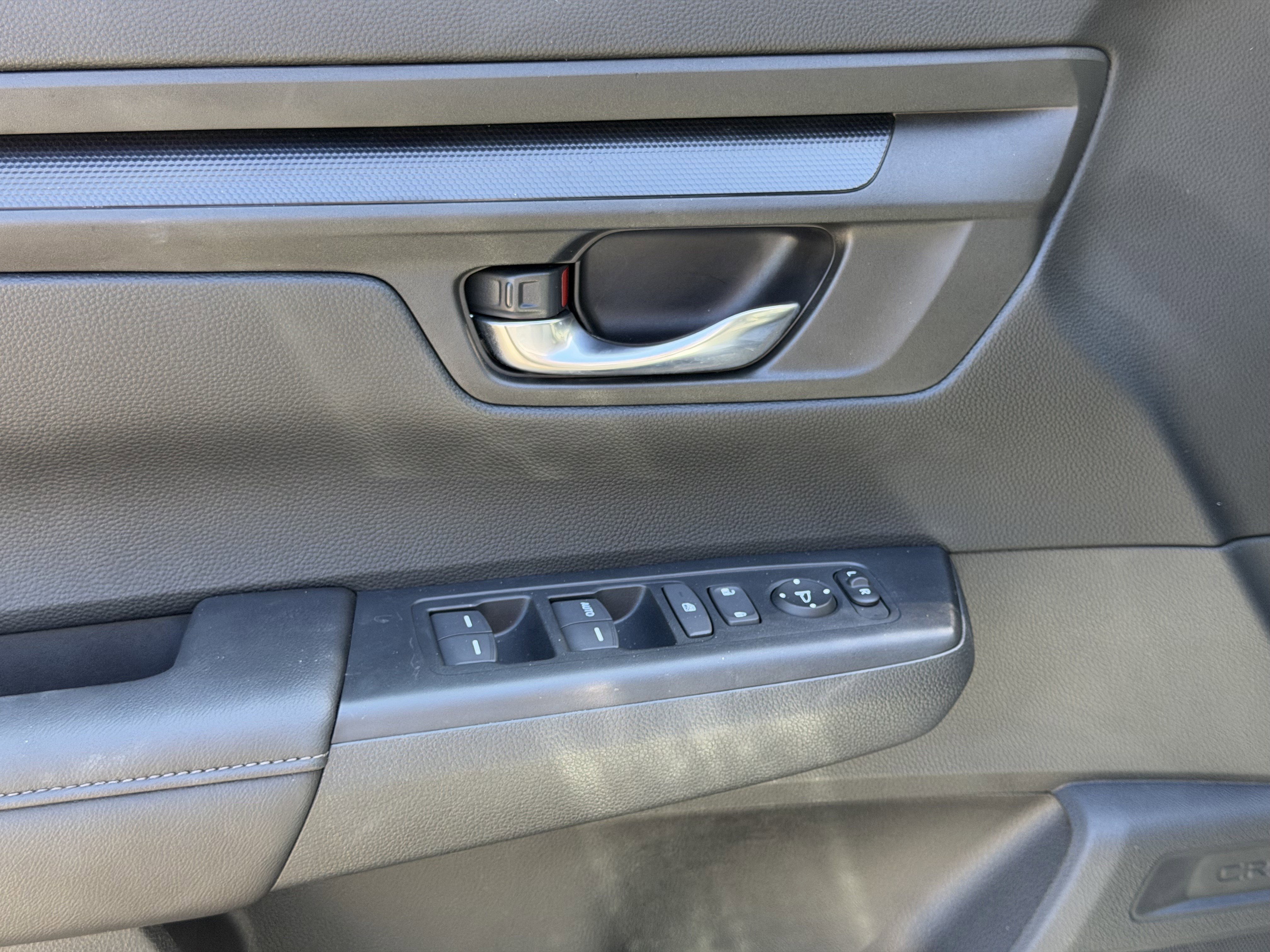 Certified 2025 Honda CR-V LX image 10