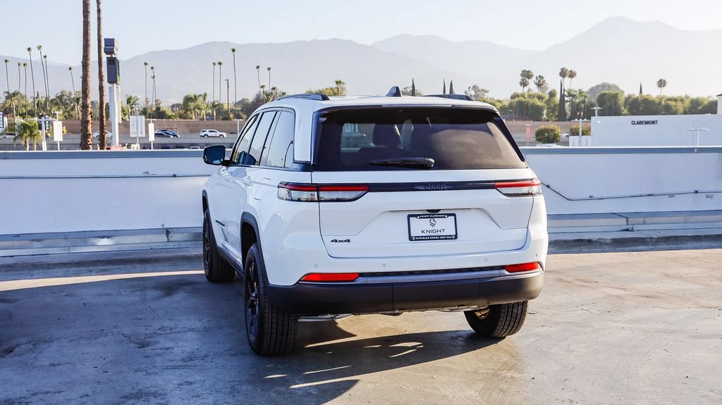 New 2026 Jeep Grand Cherokee Altitude AWD/4WD image 7
