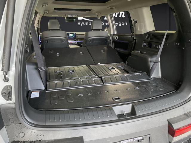 Used 2025 Hyundai Santa Fe Limited AWD/4WD image 19