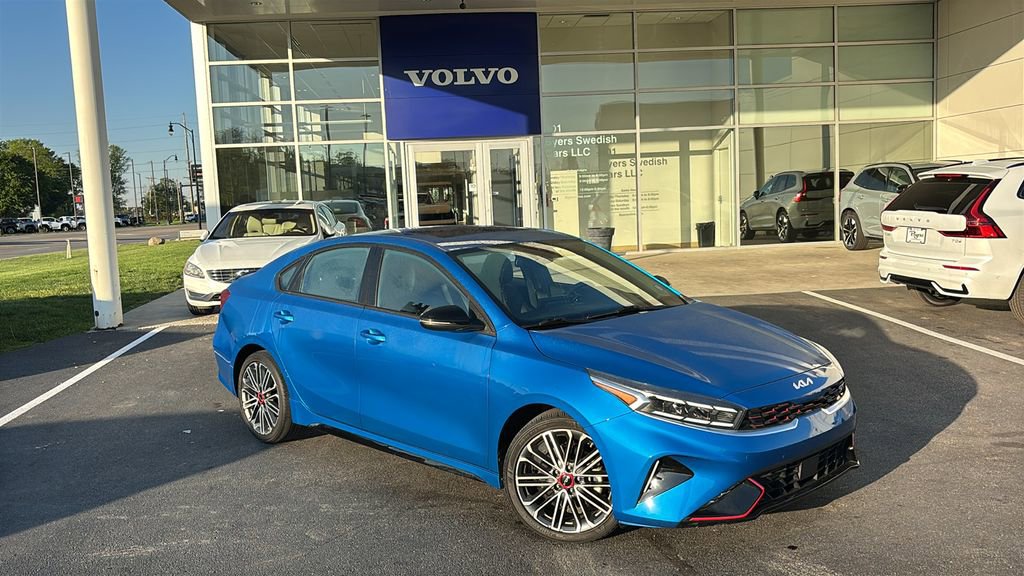 Used 2023 Kia Forte GT w/ GT2 Package FWD image 2