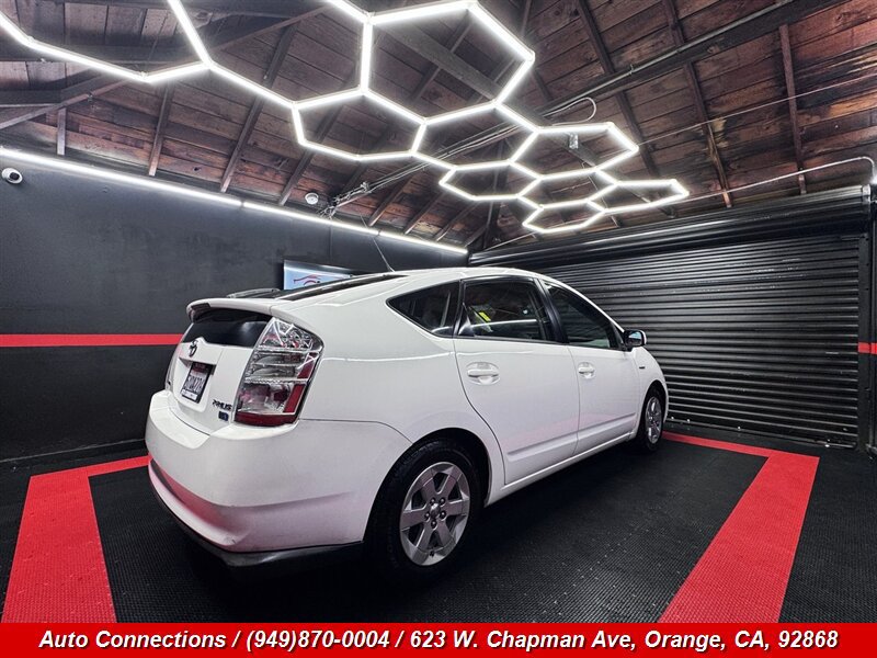 Used 2009 Toyota Prius FWD image 3