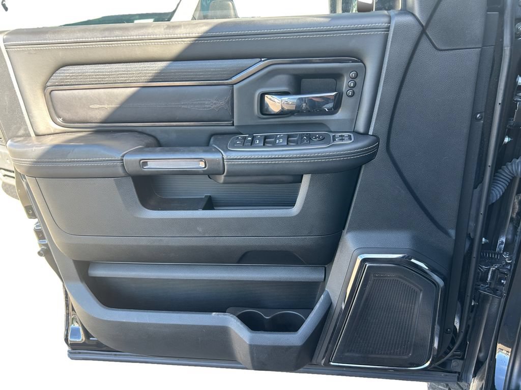 Used 2024 RAM 3500 Limited w/ Night Edition AWD/4WD image 17