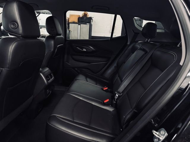 Used 2023 GMC Terrain SLT w/ Infotainment Package II image 19