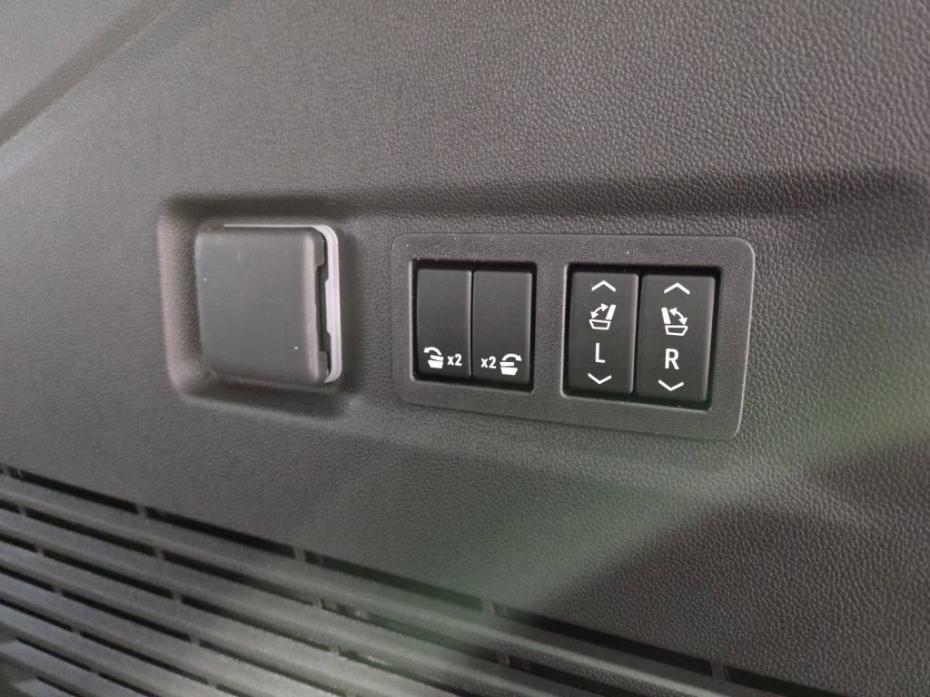 New 2026 Chevrolet Suburban Z71 w/ Comfort Package image 41